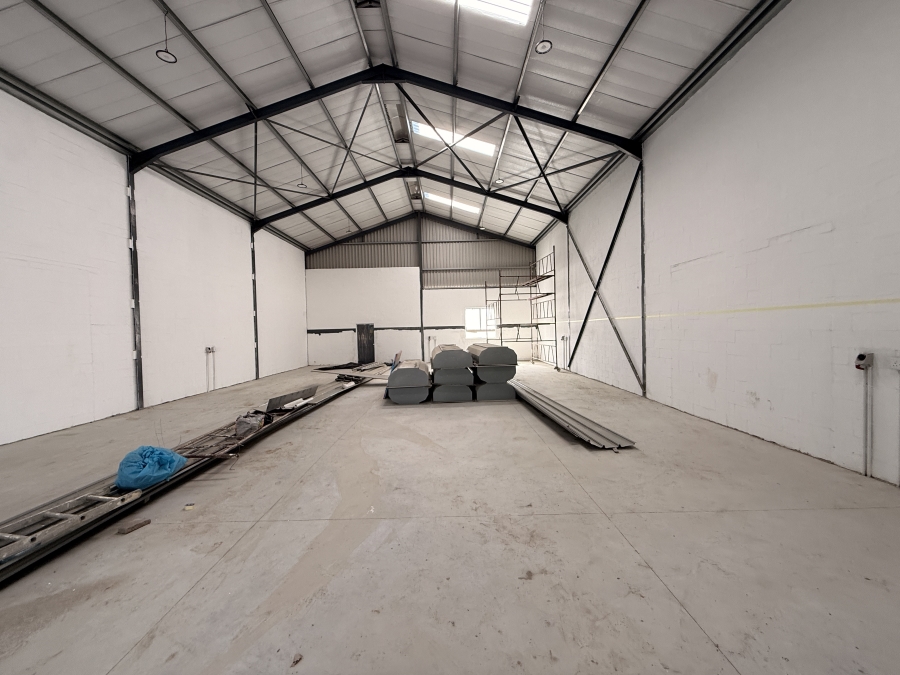 To Let Commercial Property for Rent in Rivergate Western Cape